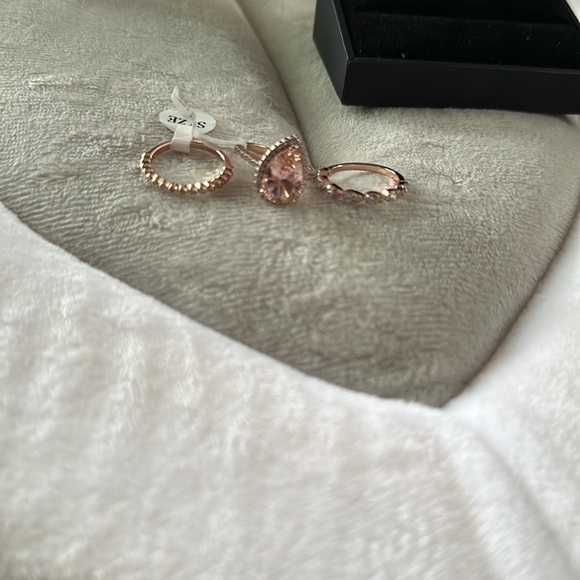 Louily ring set - Picture 4 of 8